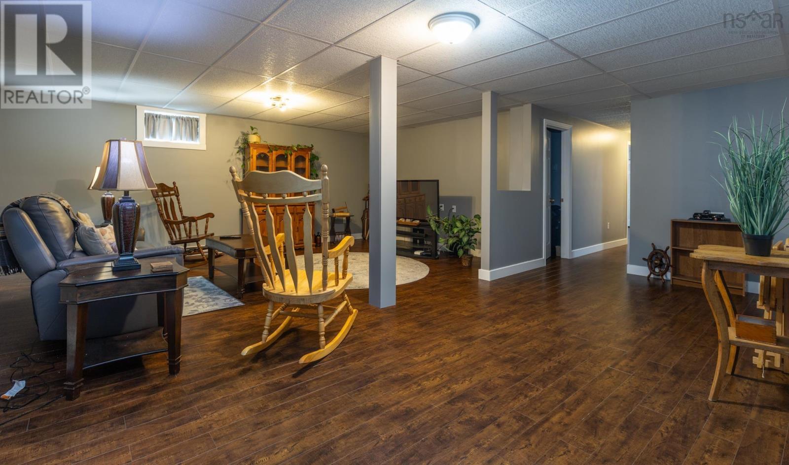 25 Breeze Drive, Yarmouth, Nova Scotia  B5A 4V1 - Photo 31 - 202520130