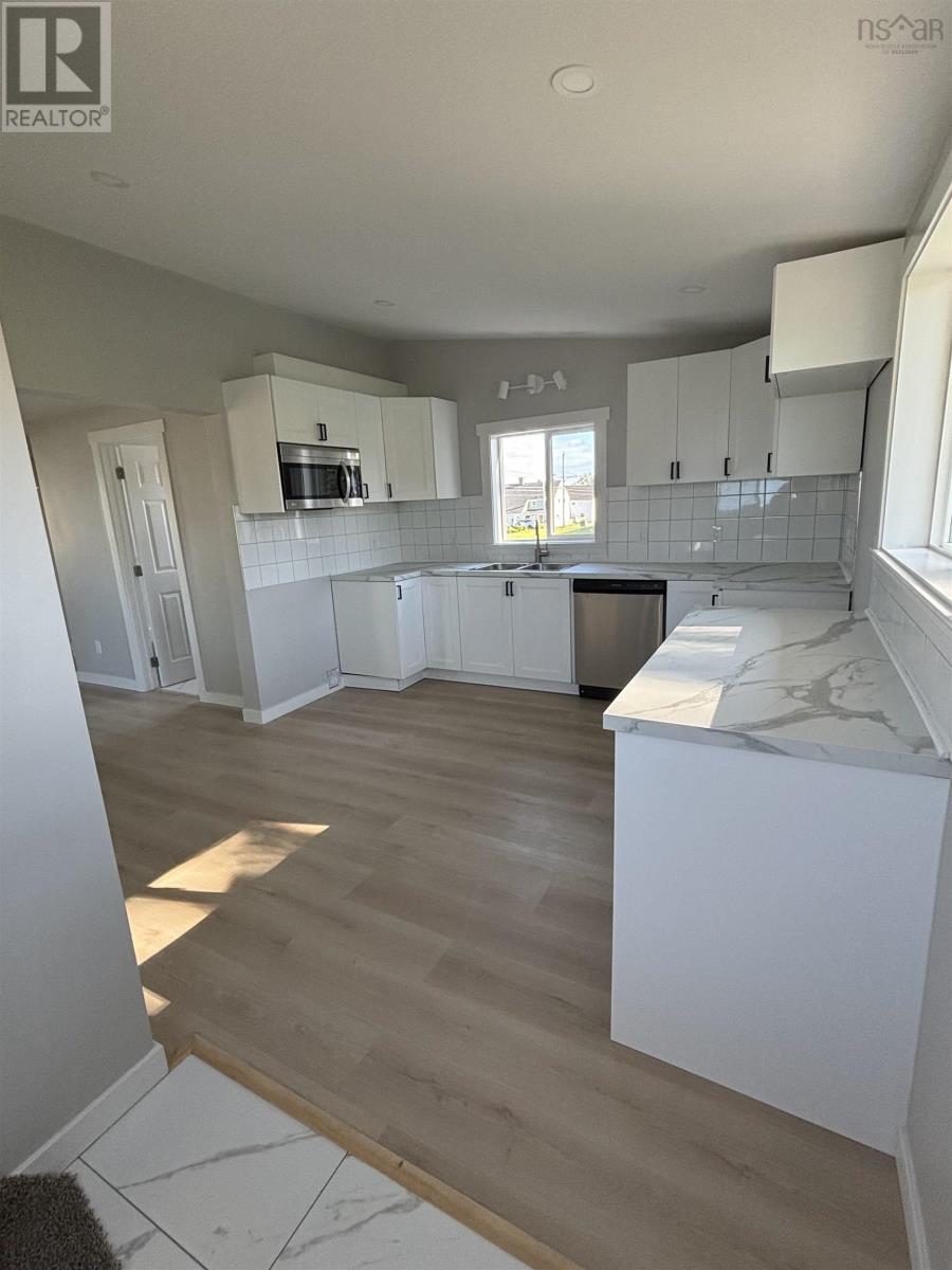 47 School Street, Glace Bay, Nova Scotia  B1A 1J3 - Photo 4 - 202510203