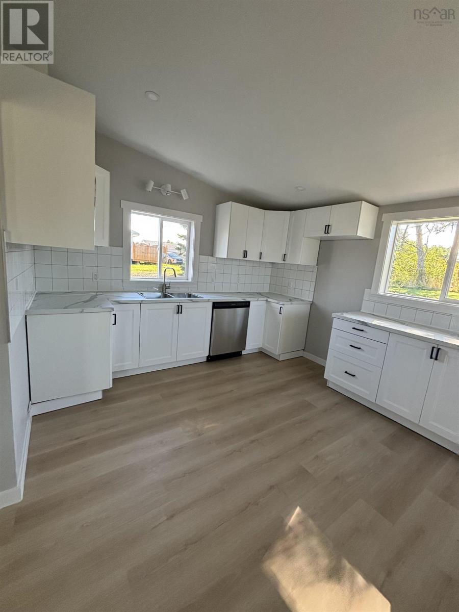 47 School Street, Glace Bay, Nova Scotia  B1A 1J3 - Photo 3 - 202510203