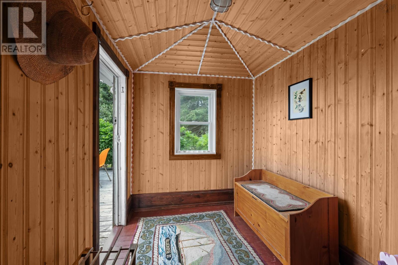 28 Wharf Road, Bush Island, Nova Scotia  B0R 1C0 - Photo 4 - 202519938