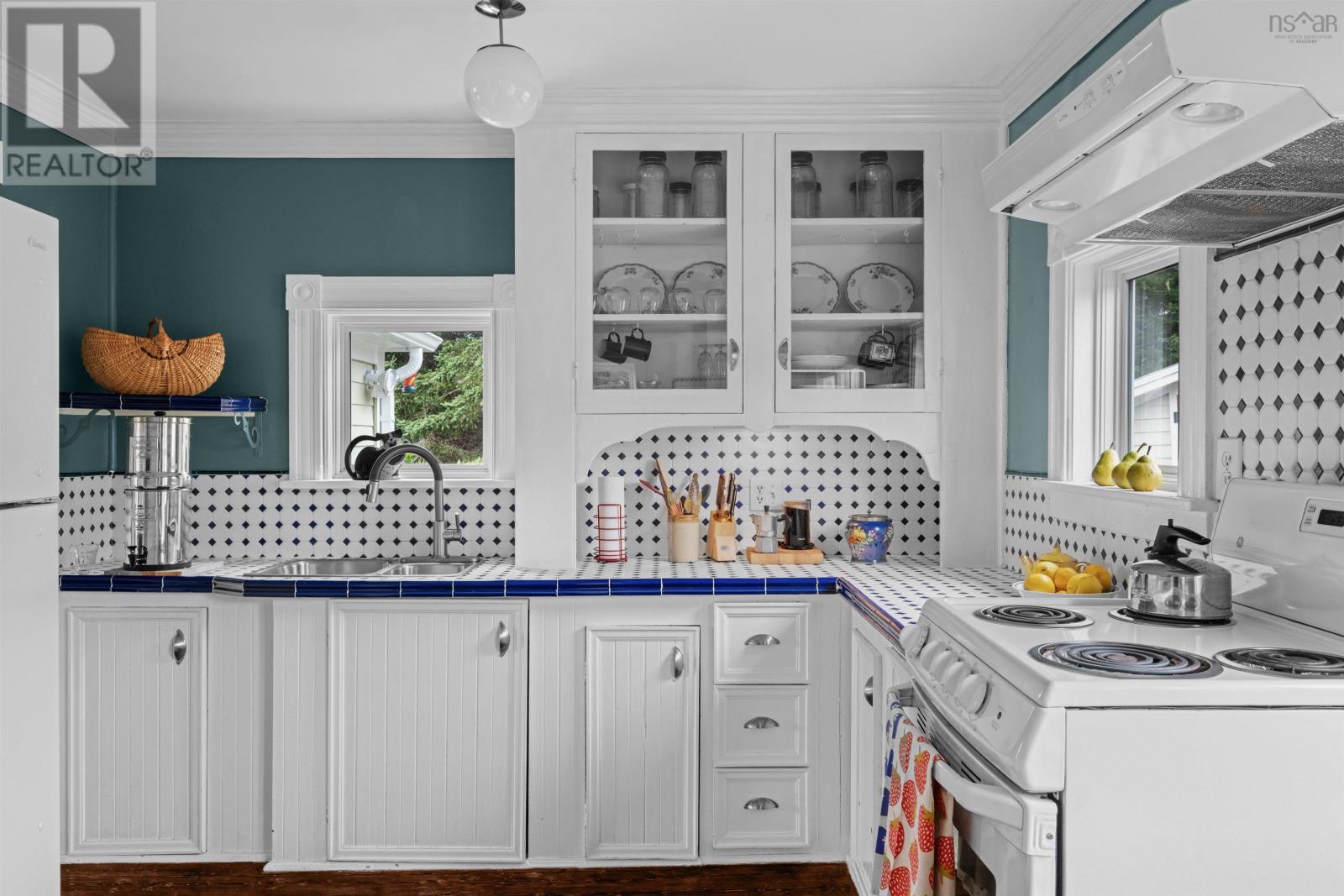 28 Wharf Road, Bush Island, Nova Scotia  B0R 1C0 - Photo 10 - 202519938