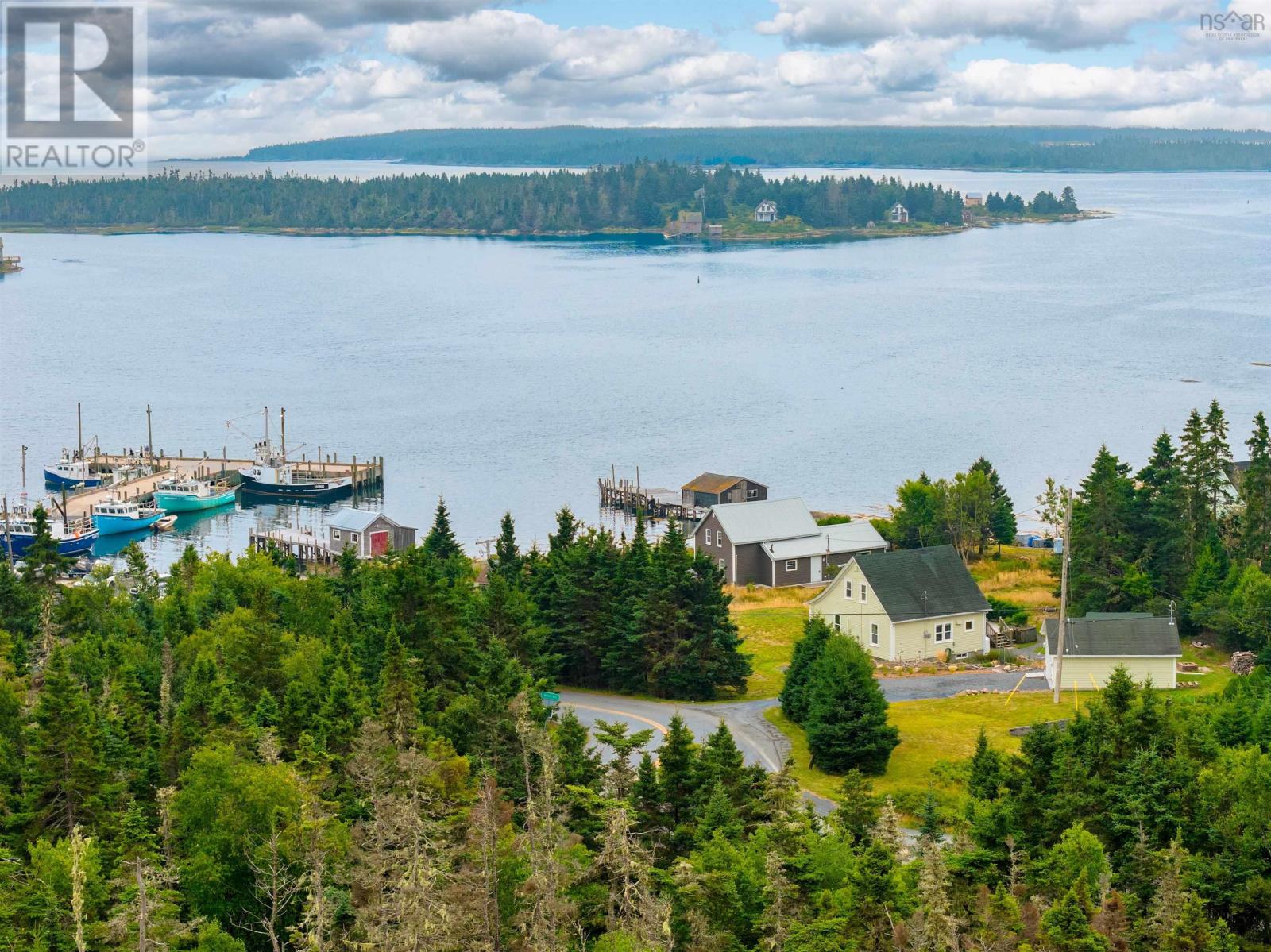 28 Wharf Road, Bush Island, Nova Scotia  B0R 1C0 - Photo 48 - 202519938