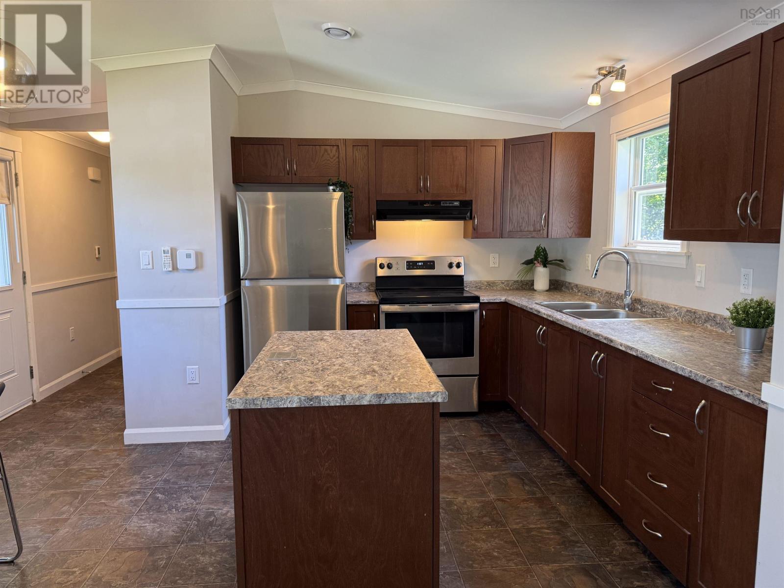 432 Glen Rise Drive, Beaver Bank, Nova Scotia  B4E 1M2 - Photo 8 - 202516285