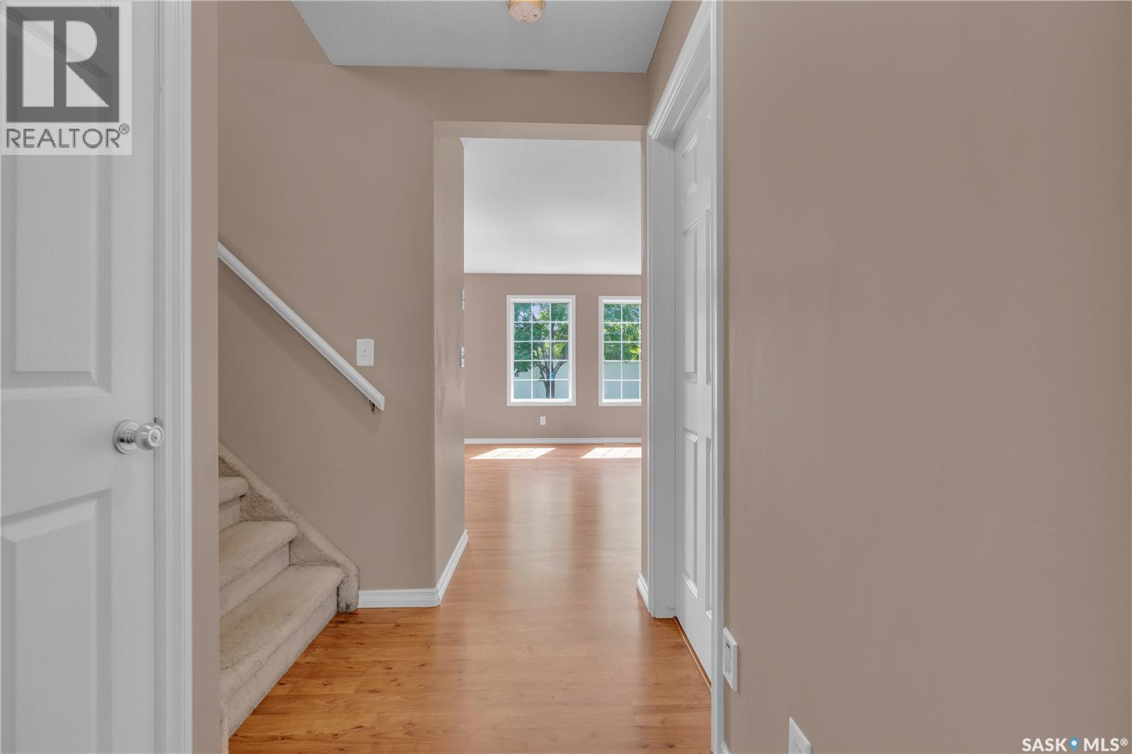 Property at 43 2400 Tell PLACE image 5
