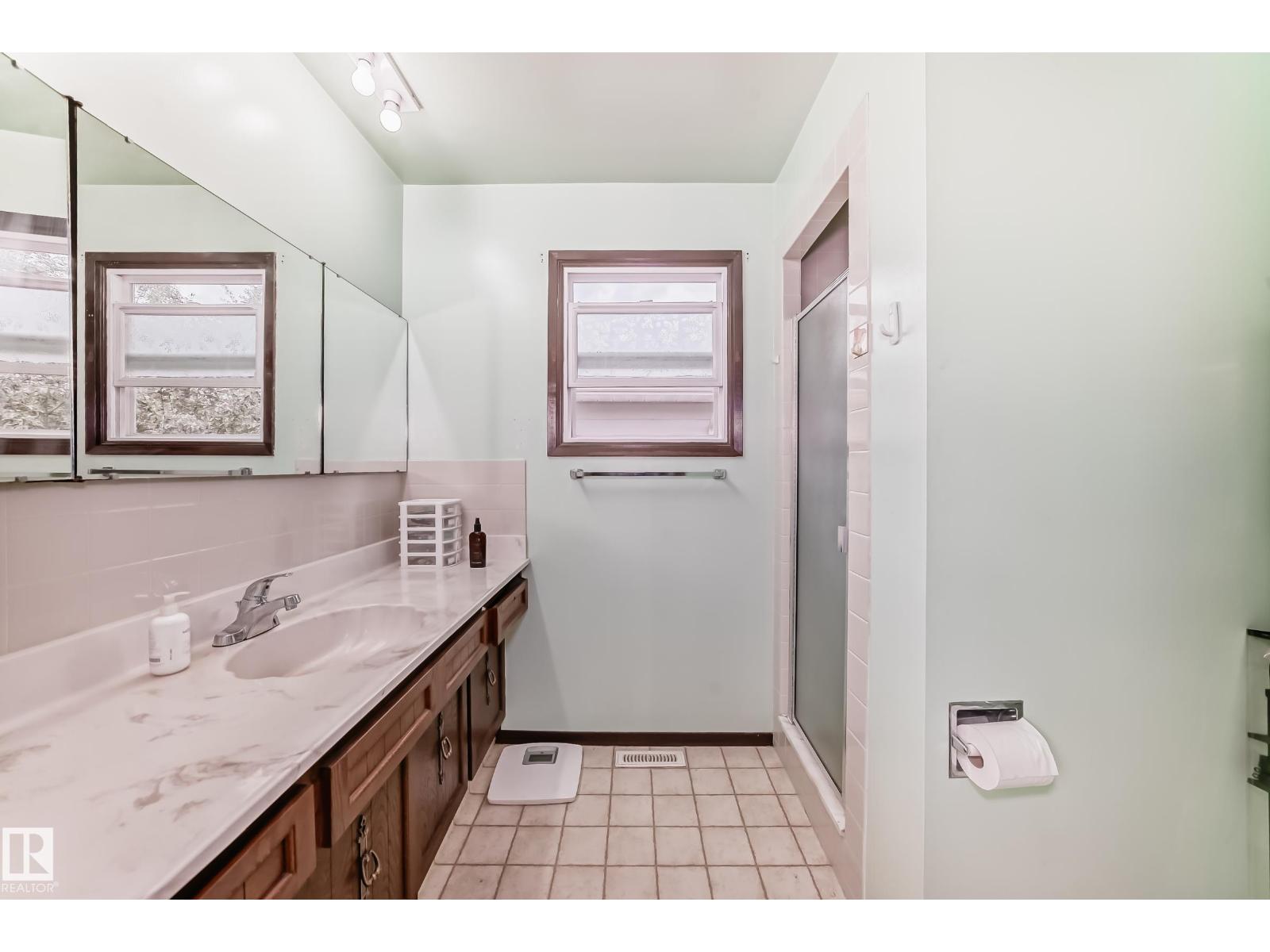 10 Abbey Cr, St. Albert, Alberta  T8N 2X2 - Photo 18 - E4452001