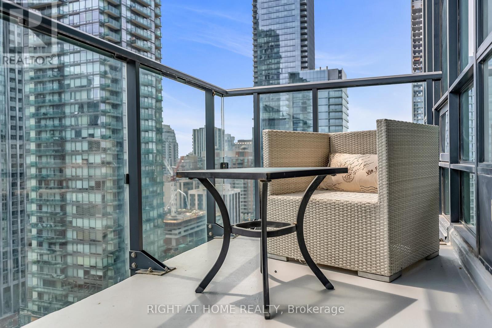 2109 - 825 Church Street, Toronto, Ontario  M4W 3Z4 - Photo 16 - C12333827