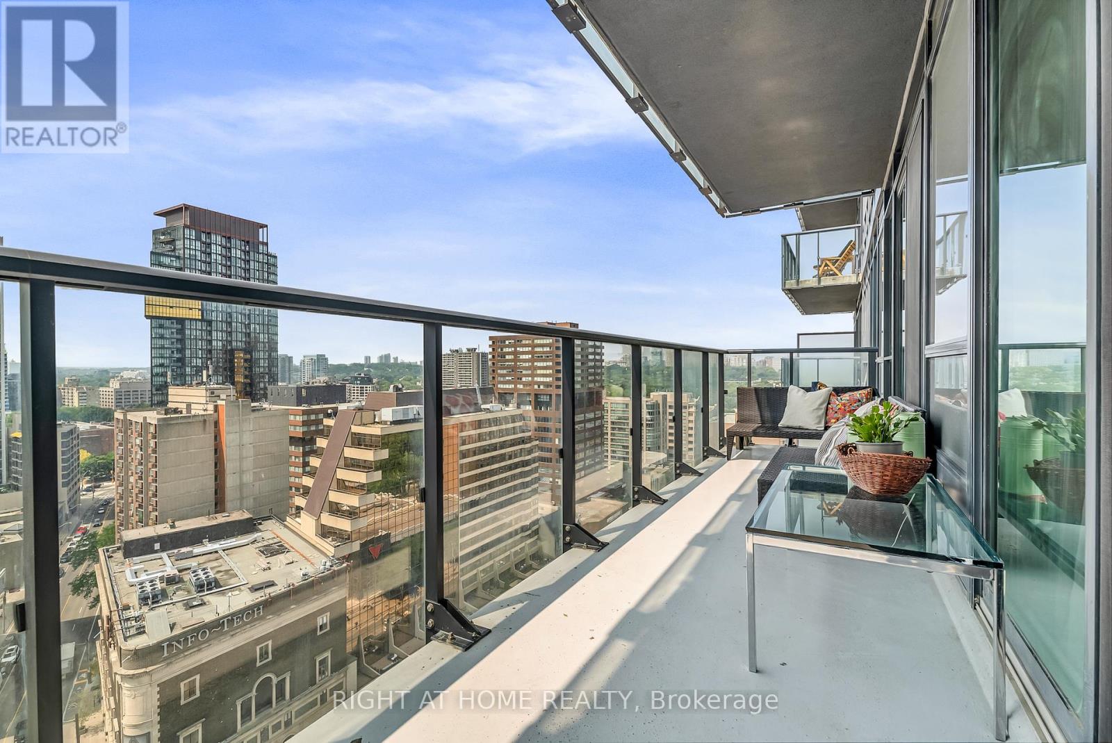 2109 - 825 Church Street, Toronto, Ontario  M4W 3Z4 - Photo 19 - C12333827