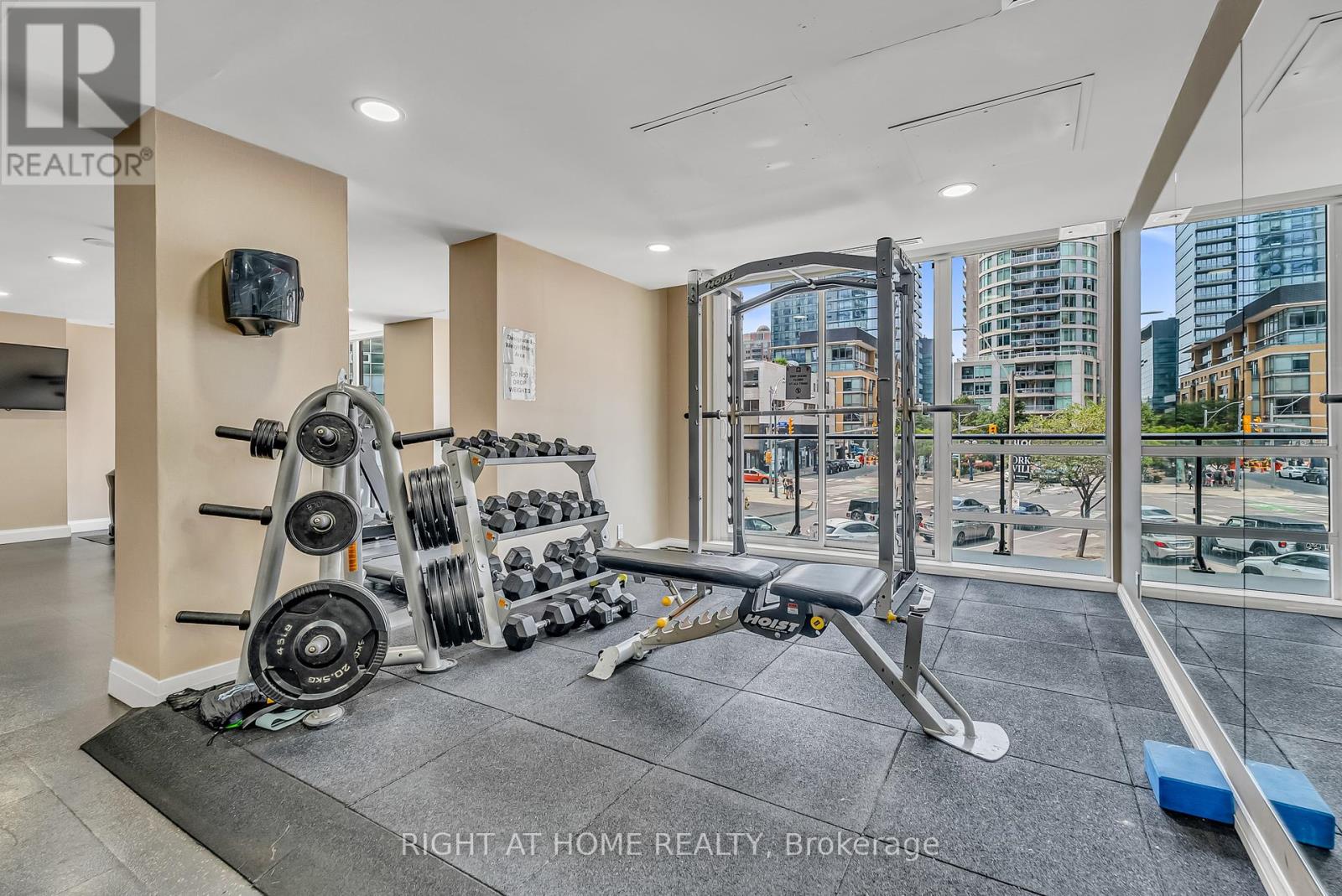 2109 - 825 Church Street, Toronto, Ontario  M4W 3Z4 - Photo 35 - C12333827