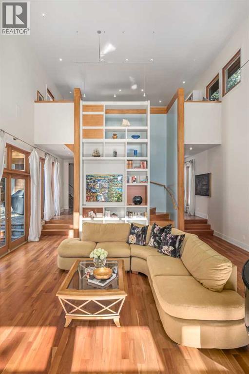 Property at 1403 Beverley Place SW image 5