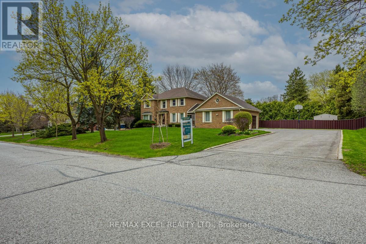Property at 8 BOYD COURT image 3