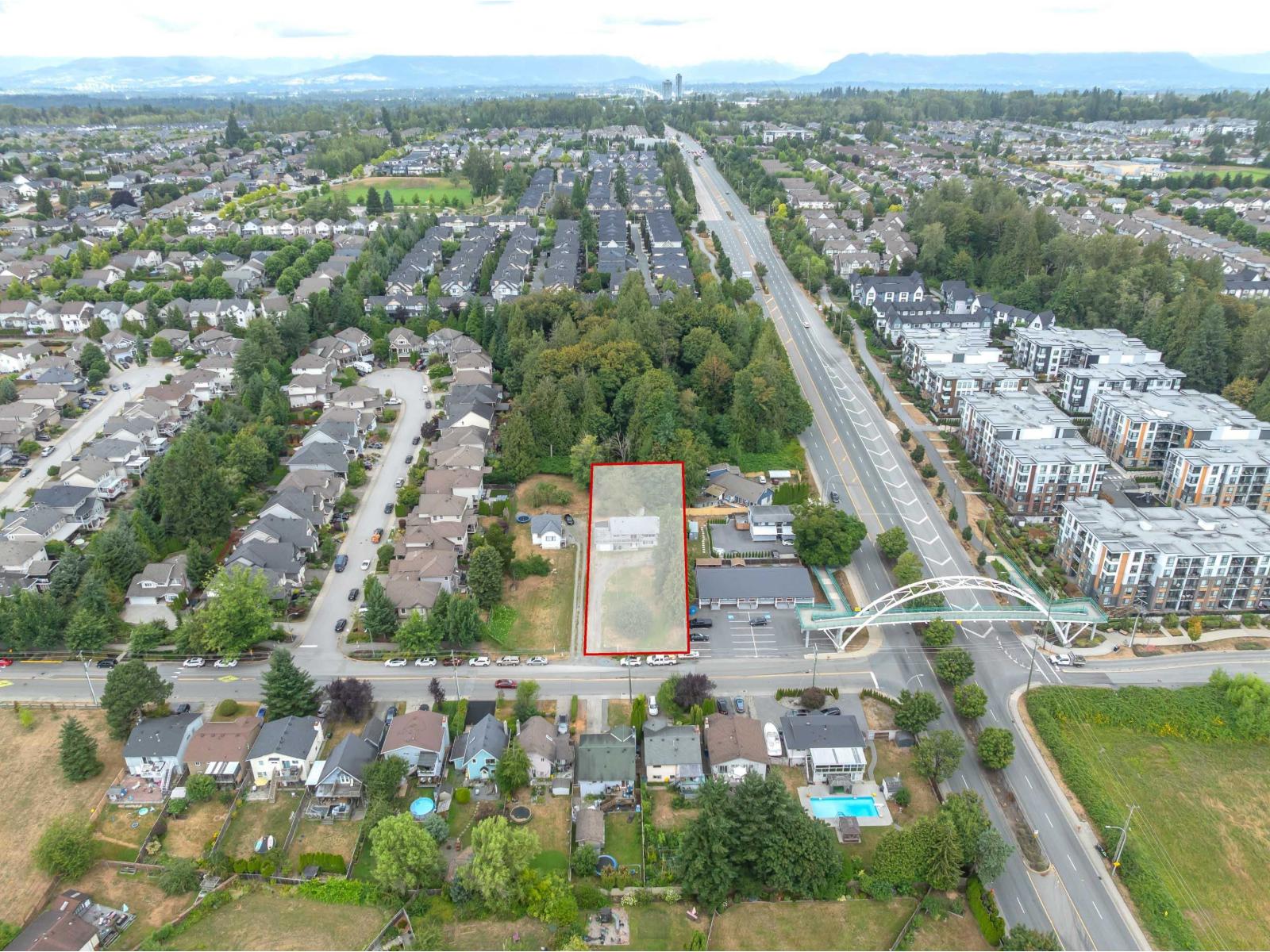 Property at 19983 68 AVENUE image 2