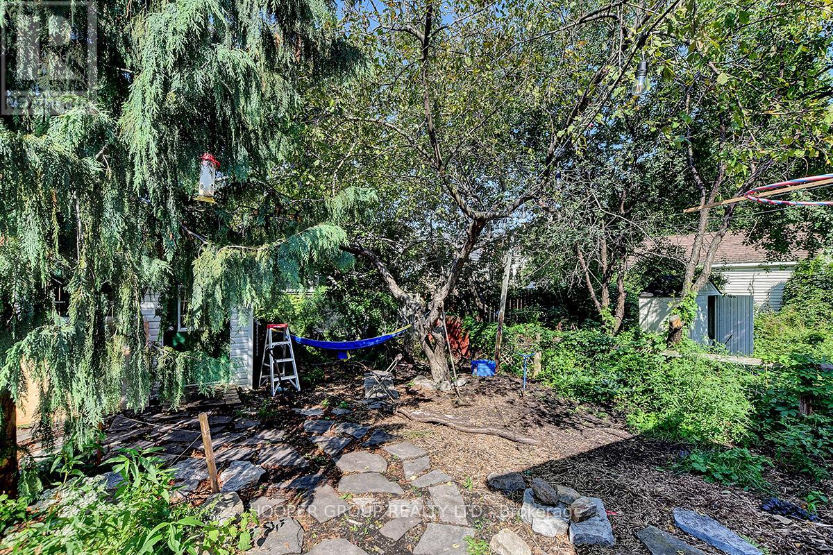 22 Holland Avenue, Ottawa, Ontario  K1Y 0X4 - Photo 2 - X12333931