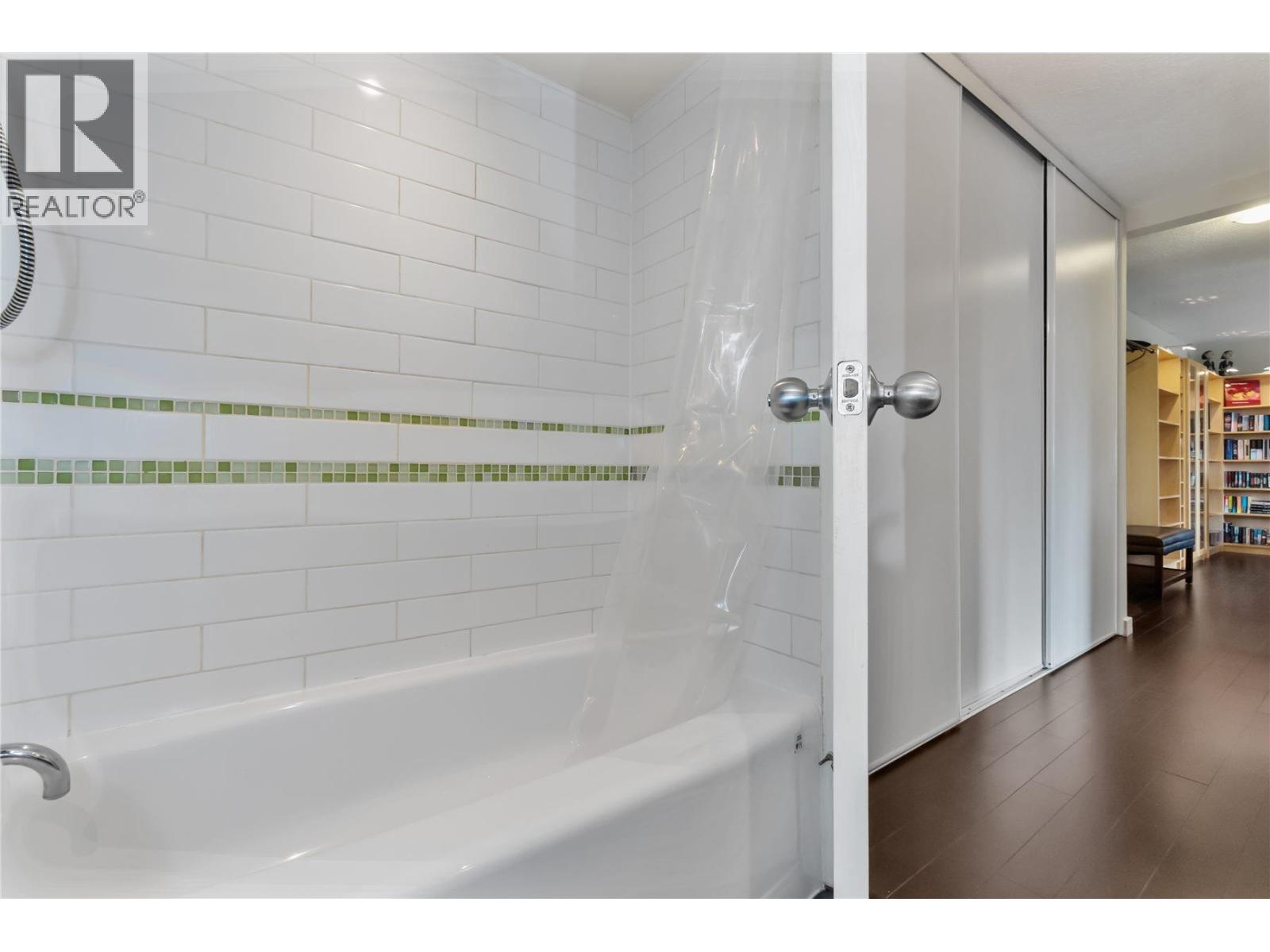 1005 320 Royal Avenue, New Westminster, British Columbia  V3L 5C6 - Photo 15 - R3035202