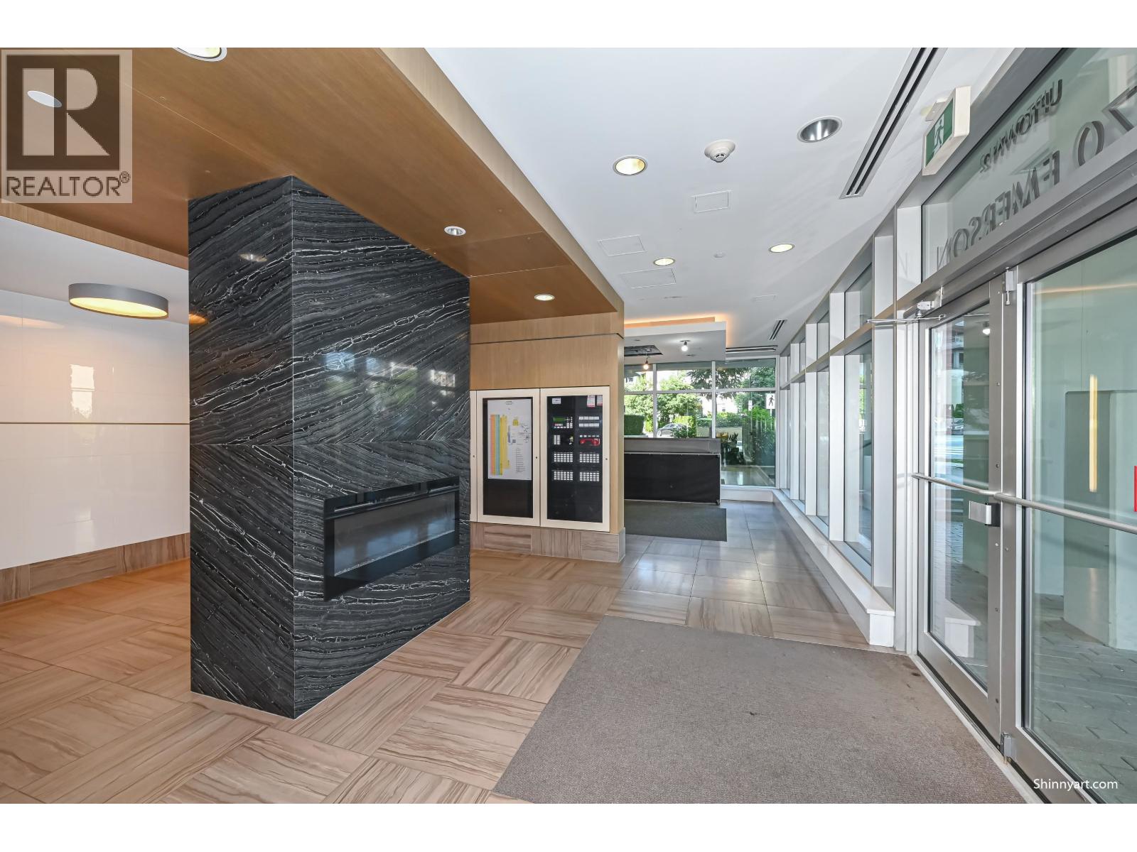 601 570 Emerson Street, Coquitlam, British Columbia  V3J 0G3 - Photo 3 - R3035208