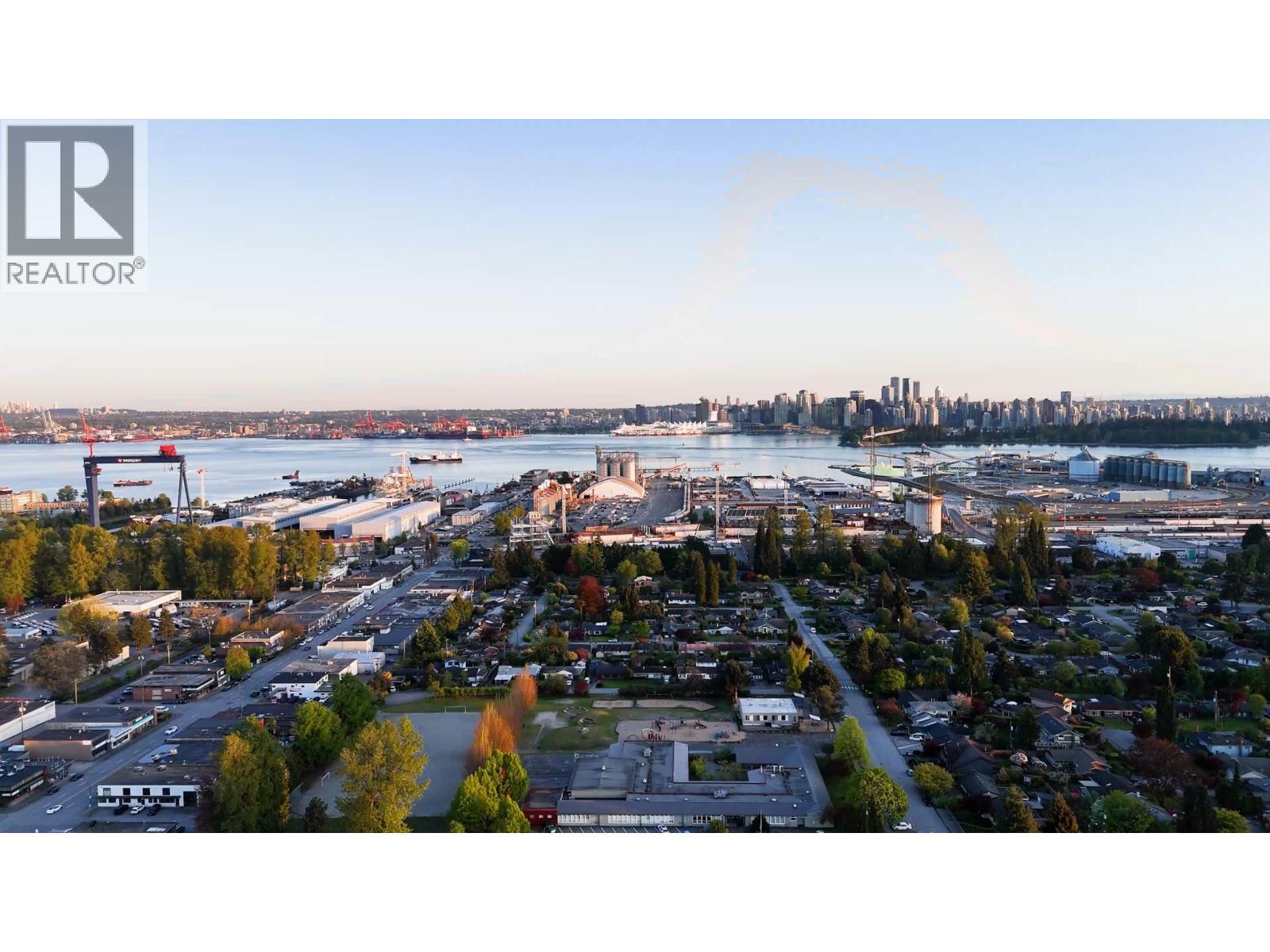 1287 W 15th Street, North Vancouver, British Columbia  V7P 1N1 - Photo 34 - R3035247