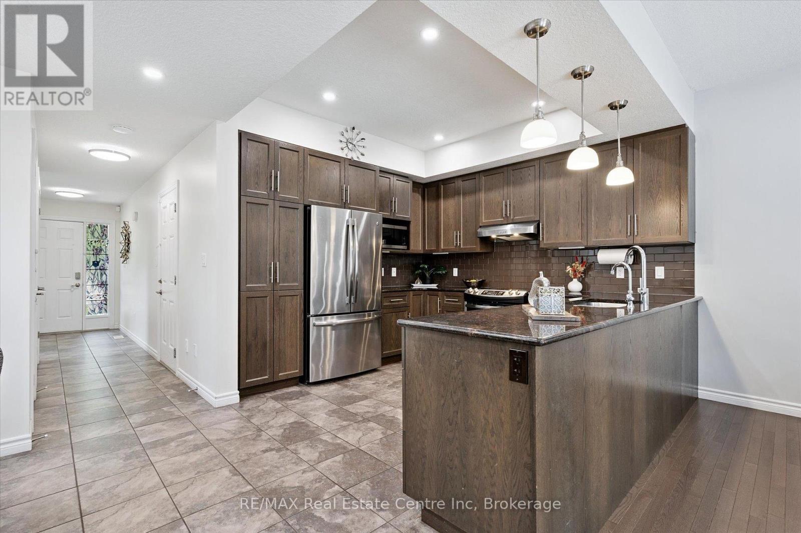 Property at B - 68 YORK ROAD image 5