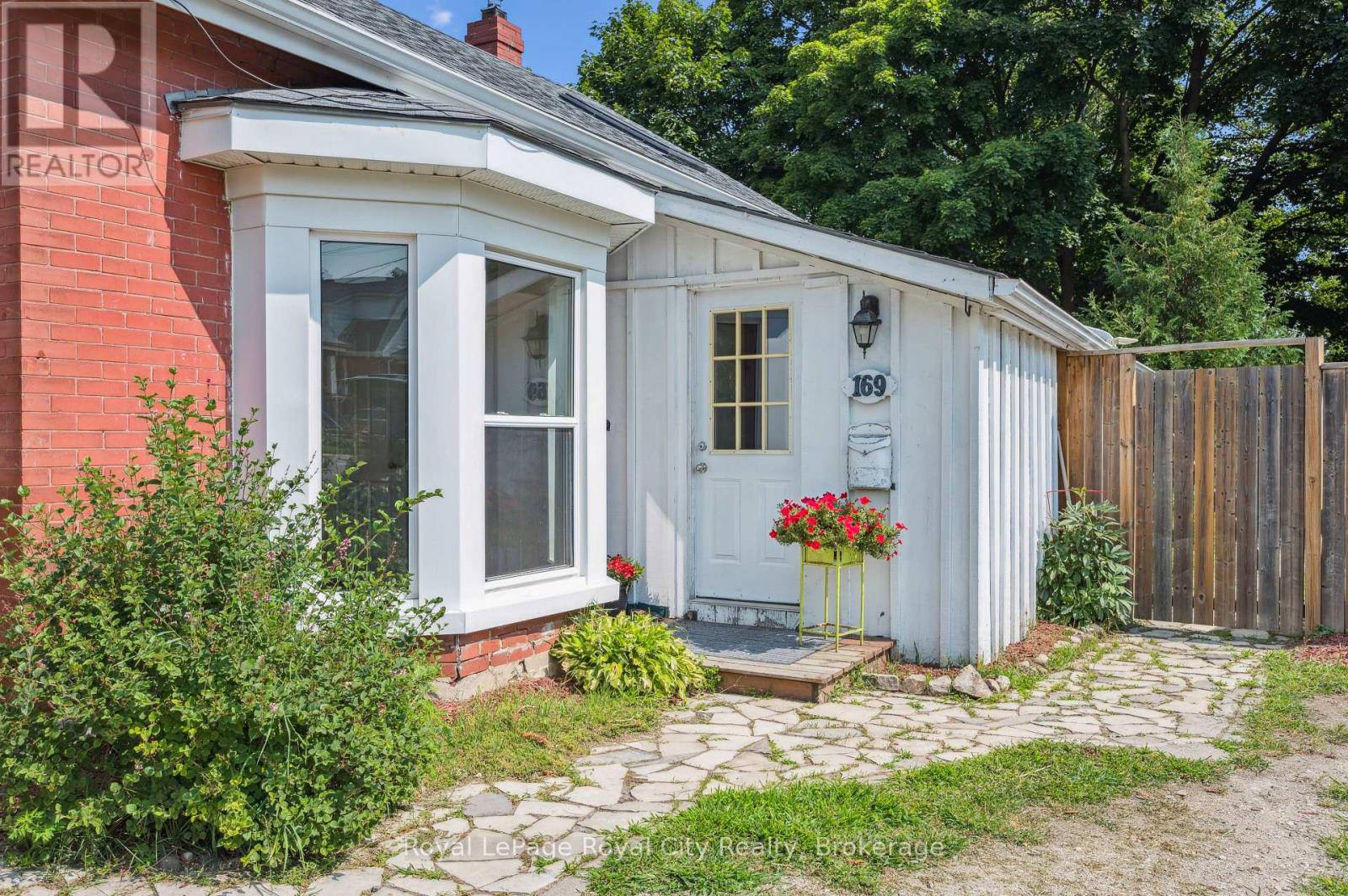 Property at 169 EDINBURGH ROAD N image 4