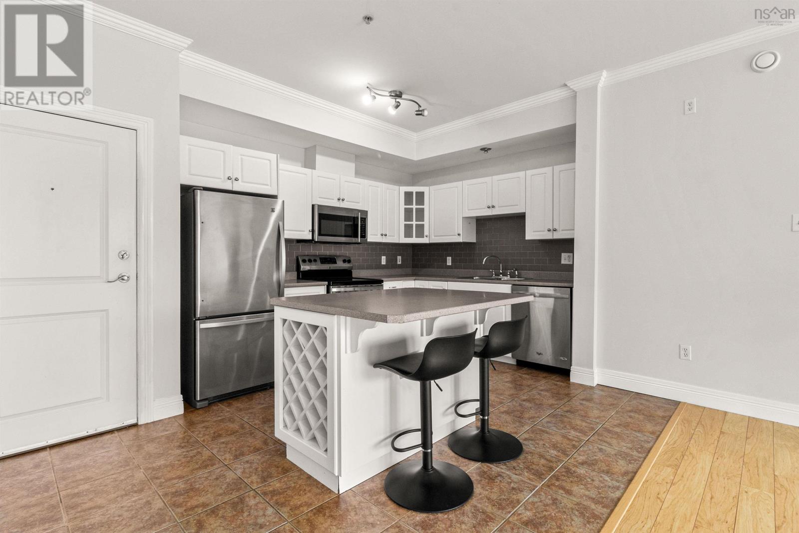 104 171 Portland Street, Dartmouth, Nova Scotia  B2Y 4X2 - Photo 3 - 202516416