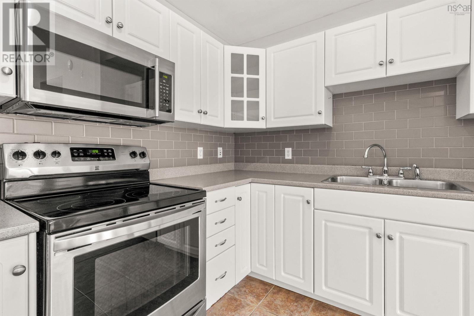 104 171 Portland Street, Dartmouth, Nova Scotia  B2Y 4X2 - Photo 5 - 202516416