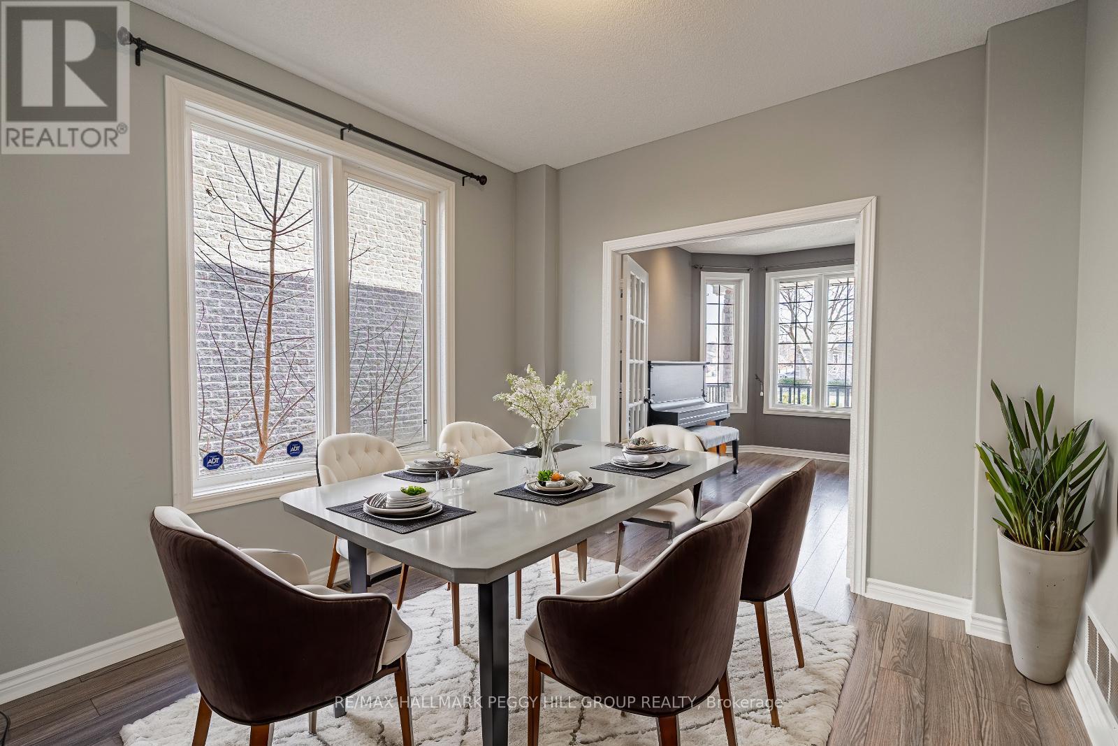 Property at 86 PENVILL TRAIL image 4