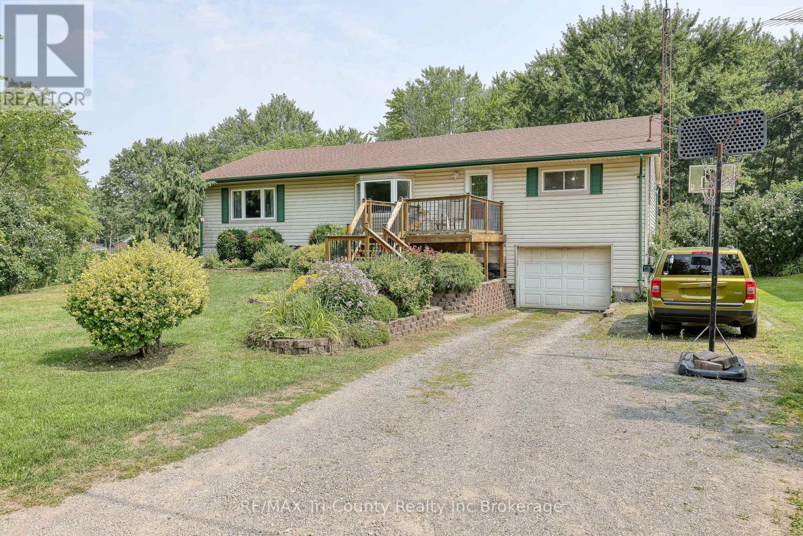 1686 Charlottevile East Quarter Line, Norfolk, Ontario  N3Y 4K5 - Photo 1 - X12333989