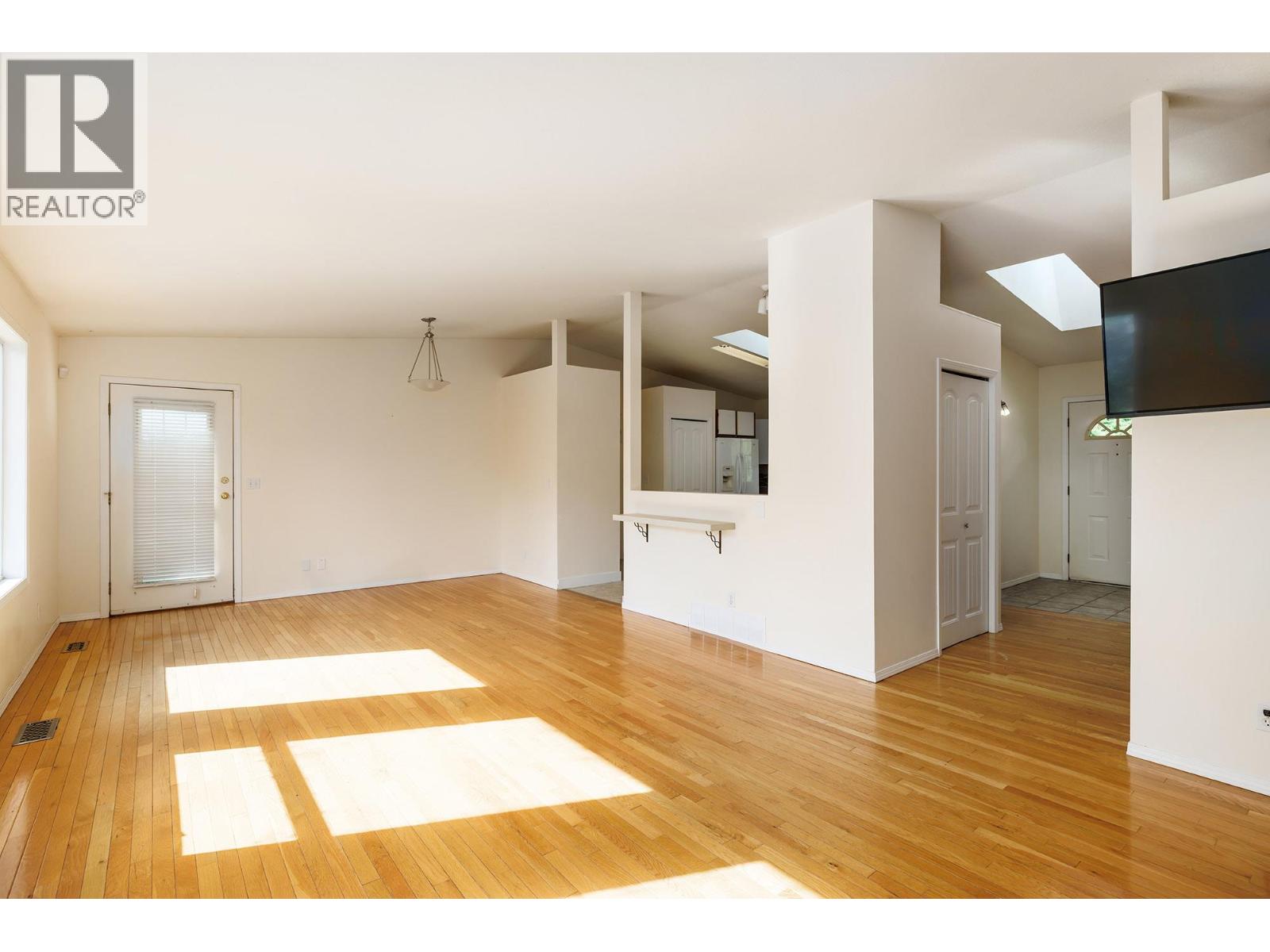 Property at 11311 Mimac Road image 4