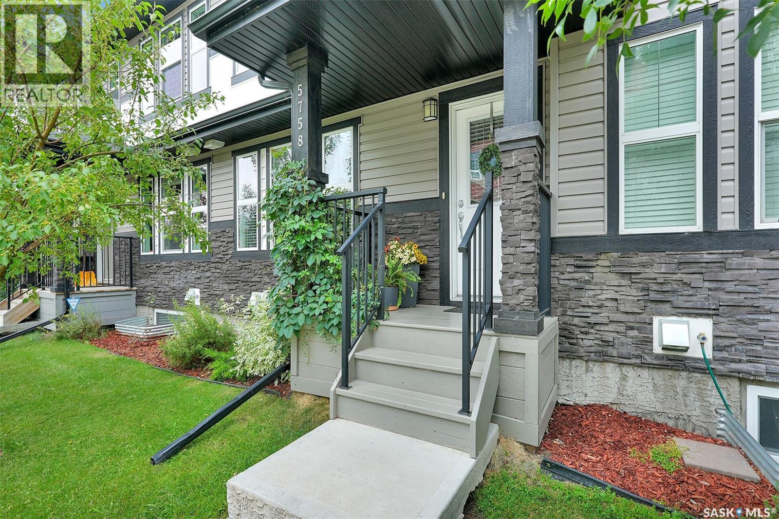 Property at 5758 Glide CRESCENT image 3