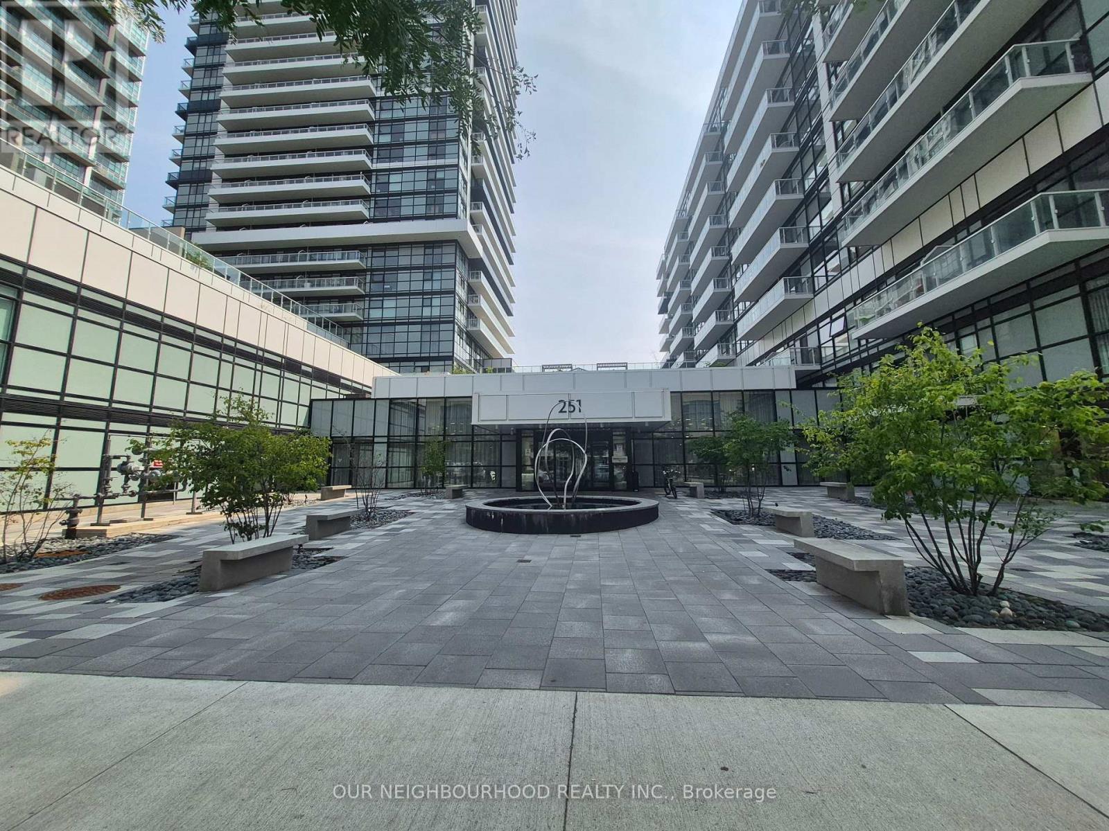 109 - 251 Manitoba Street, Toronto, Ontario  M8Y 0C7 - Photo 2 - W12334111