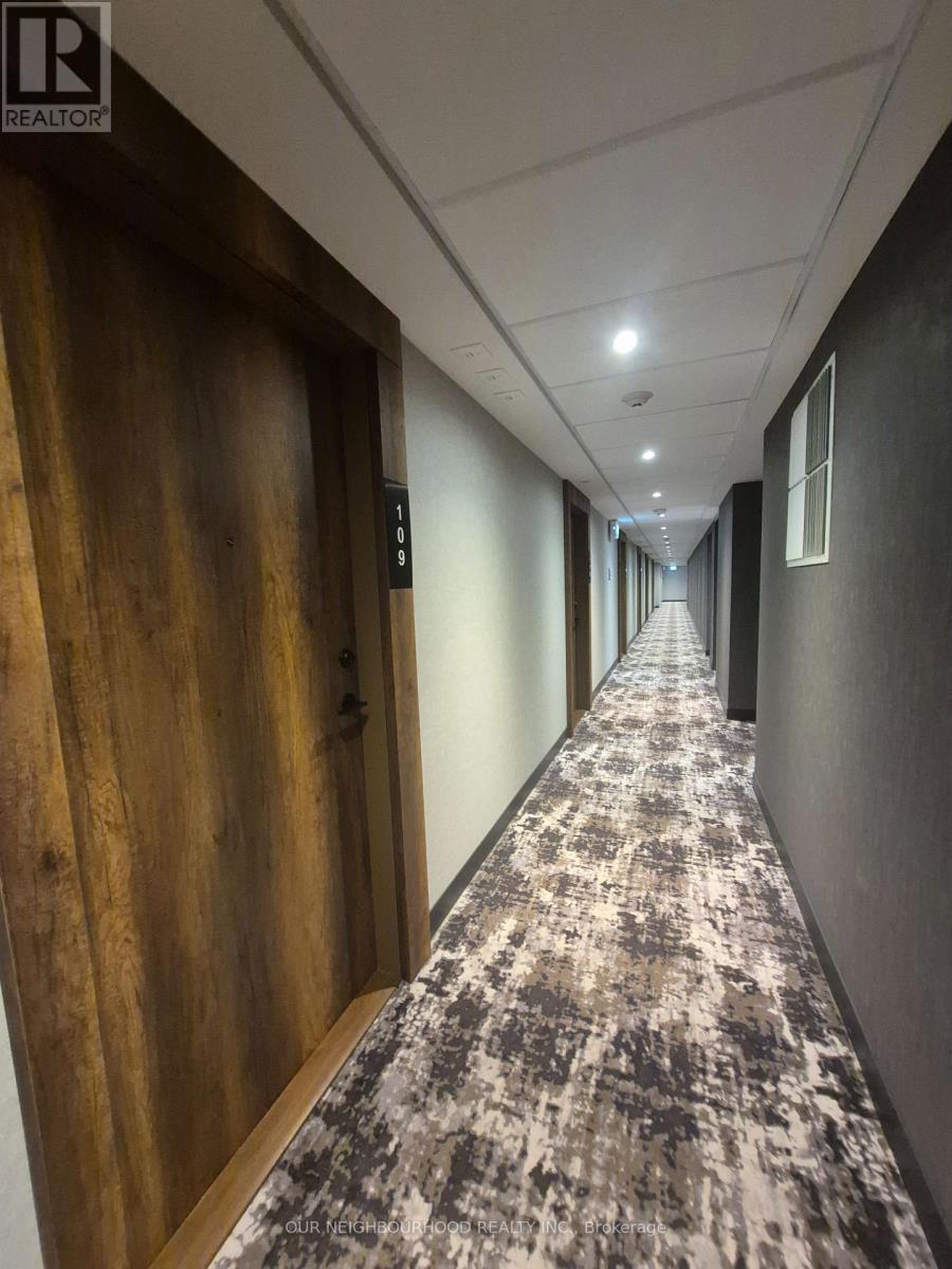109 - 251 Manitoba Street, Toronto, Ontario  M8Y 0C7 - Photo 9 - W12334111