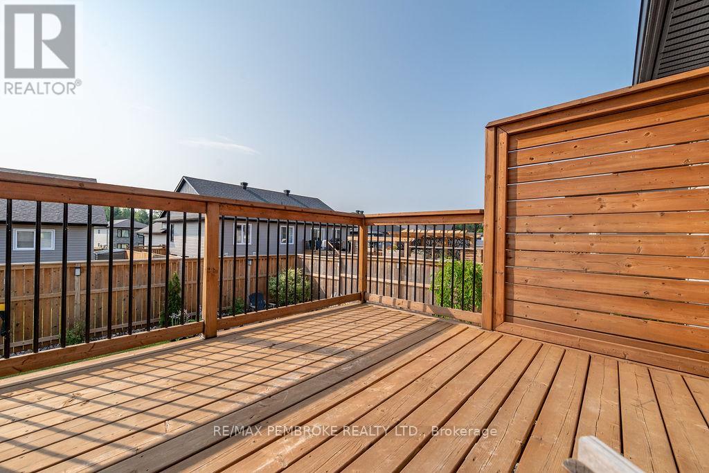 13 Drew Street, Petawawa, Ontario  K8H 0G4 - Photo 46 - X12333863