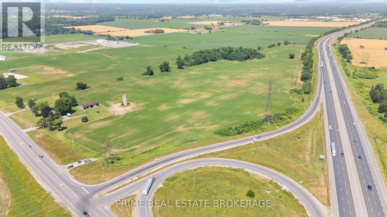 3124 Westchester Bourne Road, Thames Centre, Ontario  N6M 1H6 - Photo 7 - X12334098