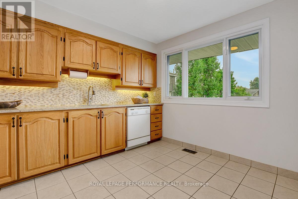 22 - 550 Straby Avenue, Ottawa, Ontario  K1K 1H1 - Photo 7 - X12334072