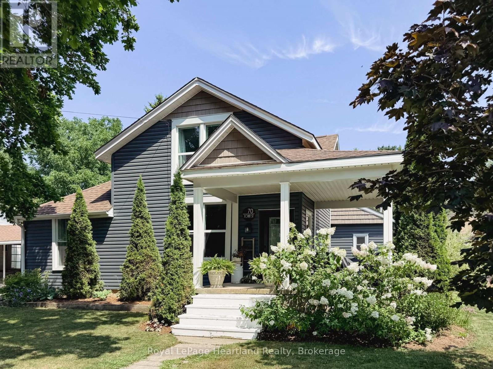 70 John Street, Huron East, Ontario  N0K 1W0 - Photo 2 - X12329761