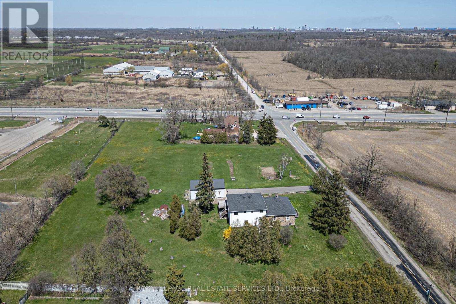 Property at 3029 BURNHAMTHORPE ROAD W image 1