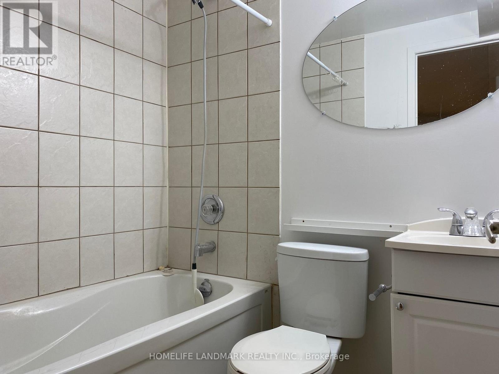Bsmt - 55 Leacock Crescent, Toronto, Ontario  M3B 1N8 - Photo 11 - C12333913