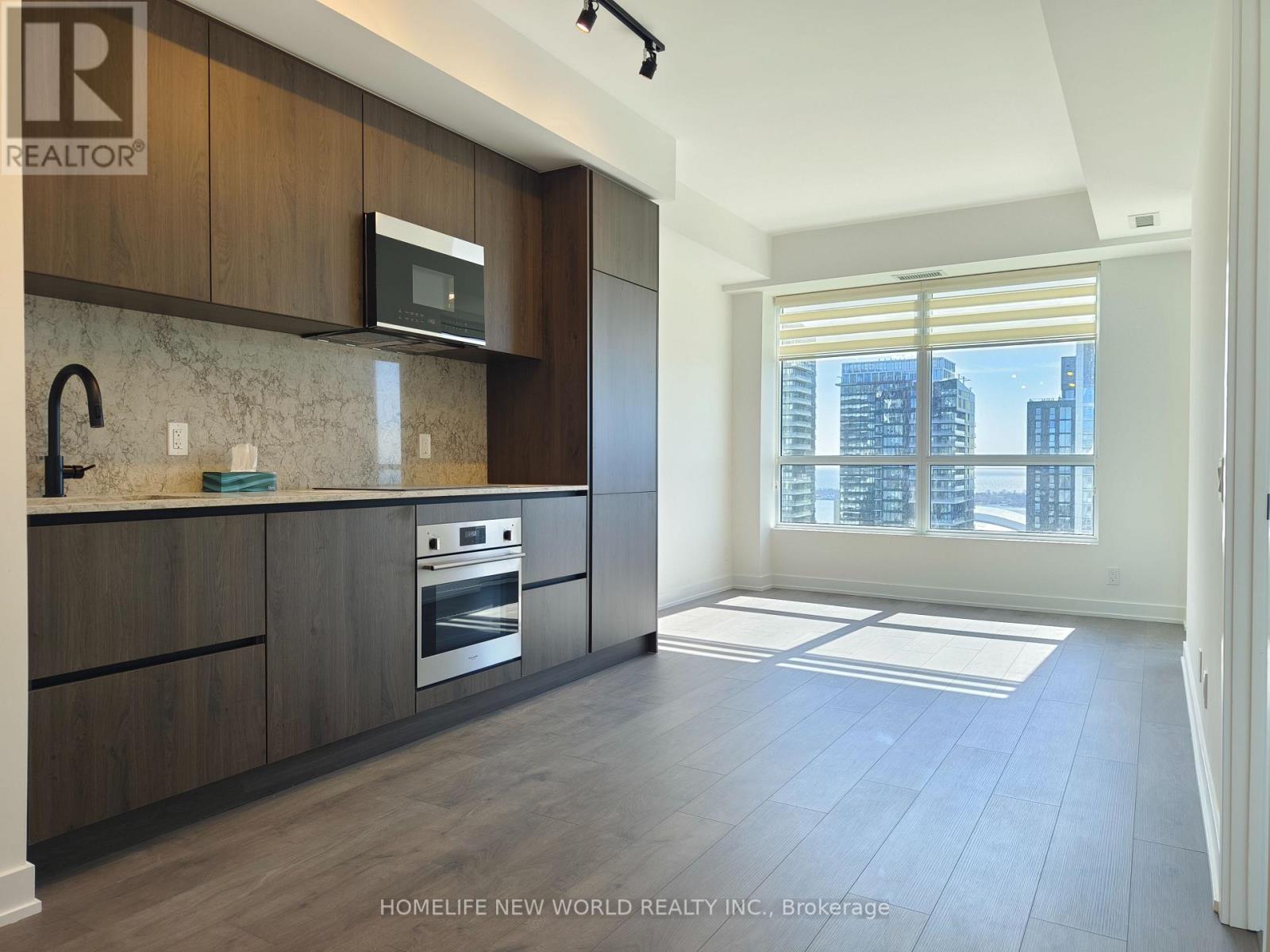 4208 - 108 Peter Street S, Toronto, Ontario  M5V 0W2 - Photo 2 - C12333972