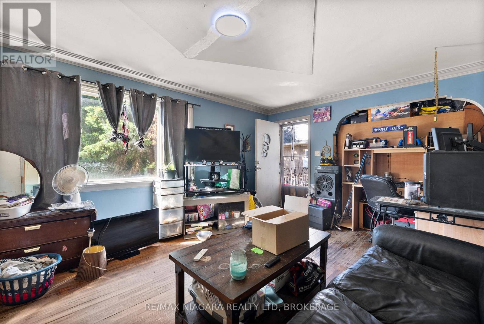 24 Gale Crescent, St. Catharines, Ontario  L2R 3K9 - Photo 30 - X12334105