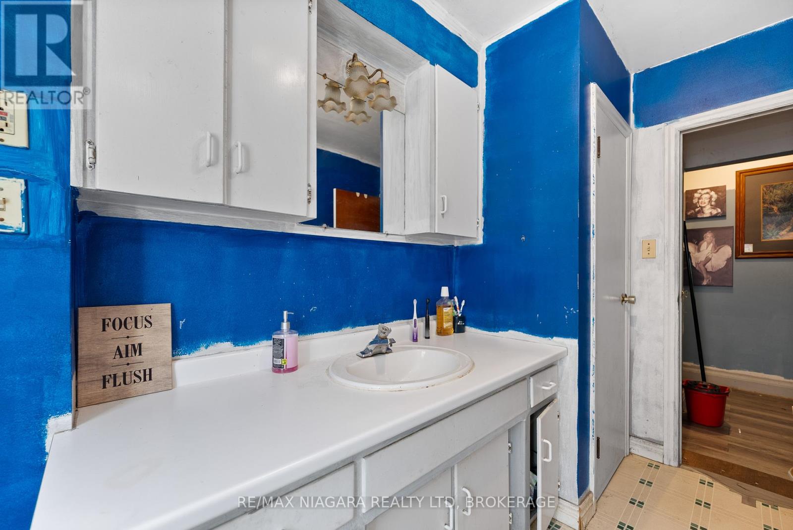 24 Gale Crescent, St. Catharines, Ontario  L2R 3K9 - Photo 33 - X12334105