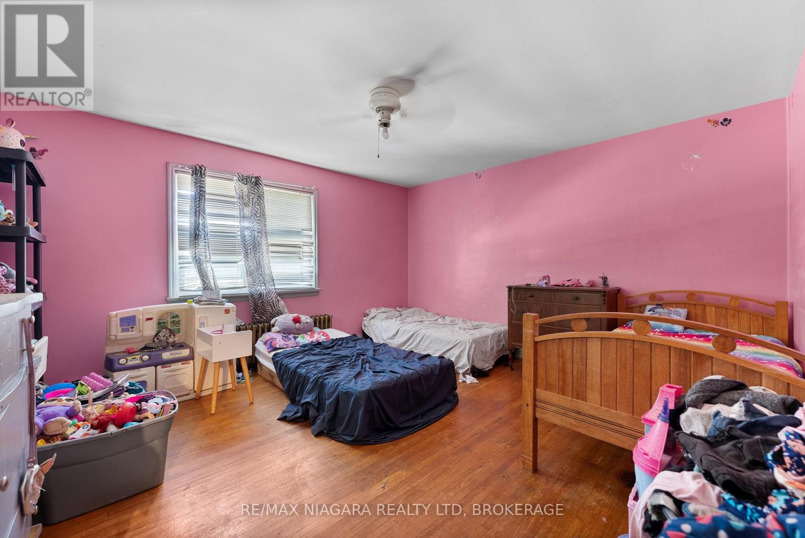 24 Gale Crescent, St. Catharines, Ontario  L2R 3K9 - Photo 34 - X12334105