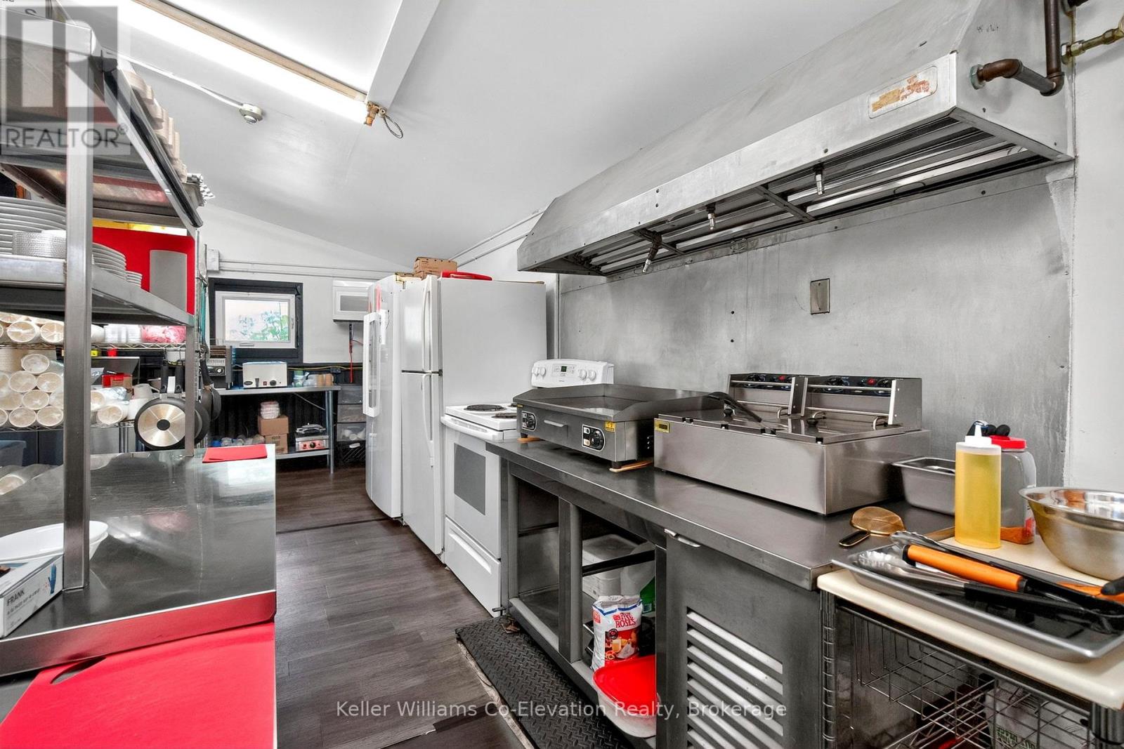 423 Talbot Street, Tay, Ontario  L0K 1R0 - Photo 6 - S12334114