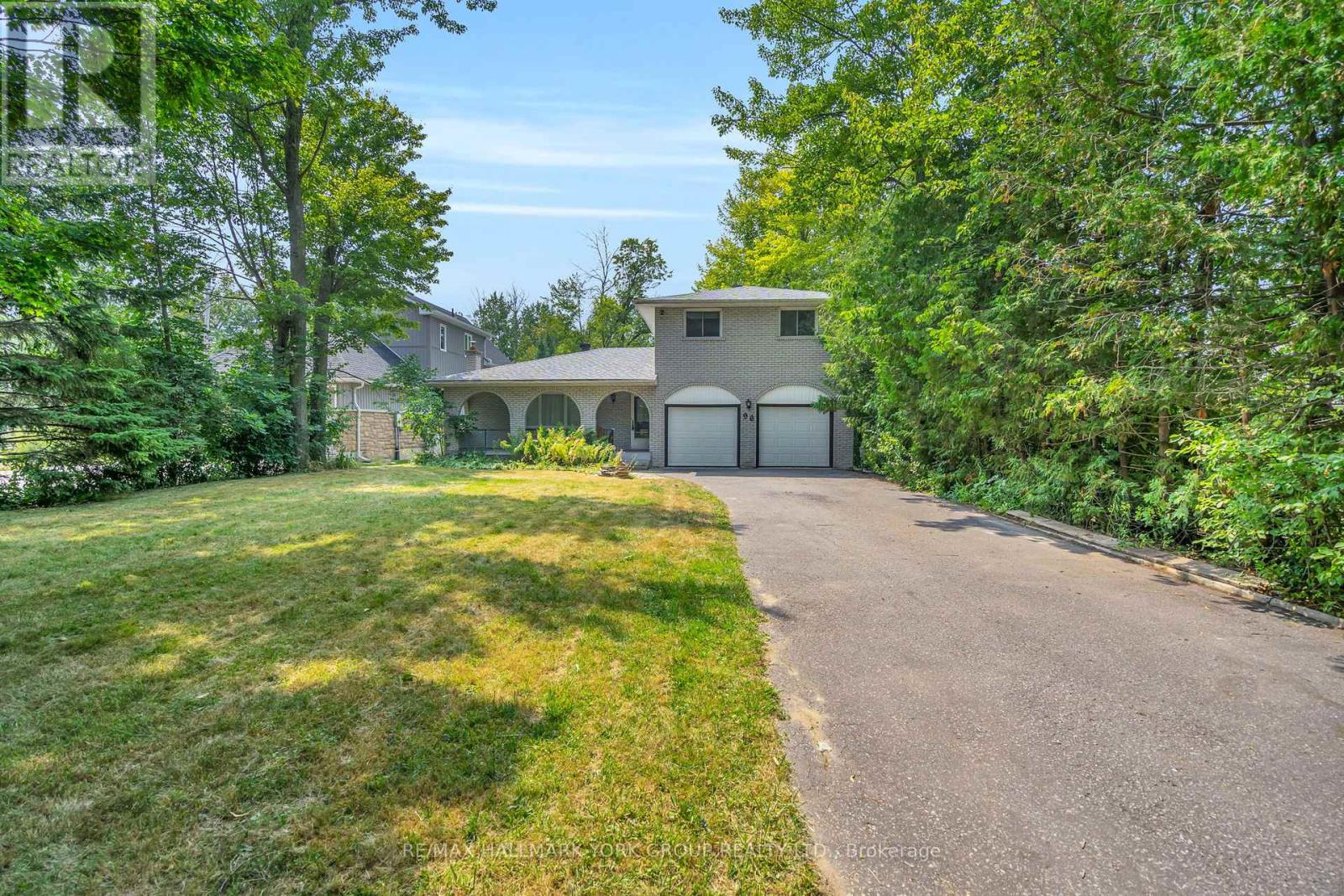 96 Riverview Beach Road, Georgina, Ontario  L0E 1N0 - Photo 3 - N12333900