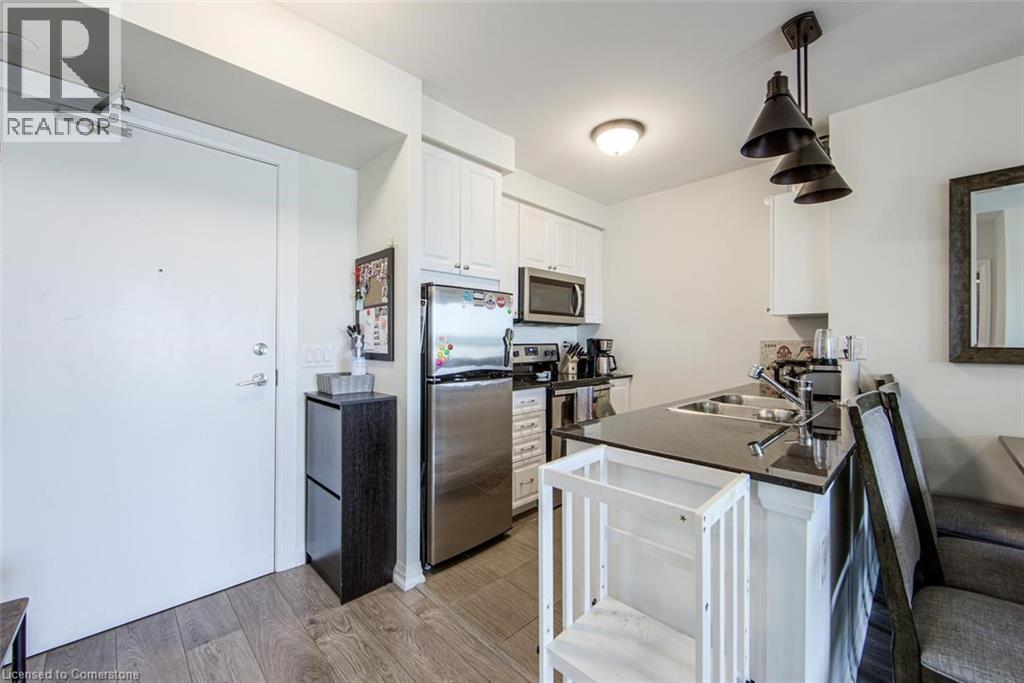 741 Sheppard Avenue W Unit# 609, Toronto, Ontario  M3H 0C9 - Photo 6 - 40758830