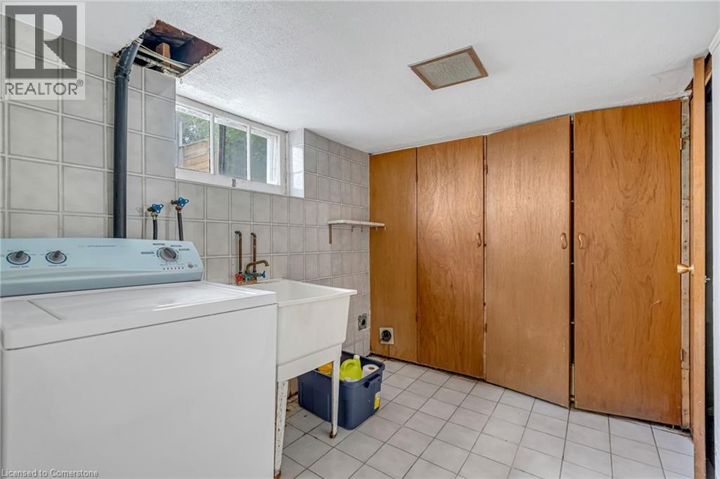113 East 38th Street, Hamilton, Ontario  L8V 4E8 - Photo 14 - 40758539