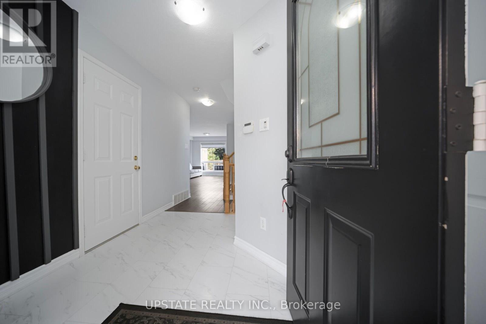 16 Settlers Road, Orangeville, Ontario  L9W 5E3 - Photo 3 - W12333949