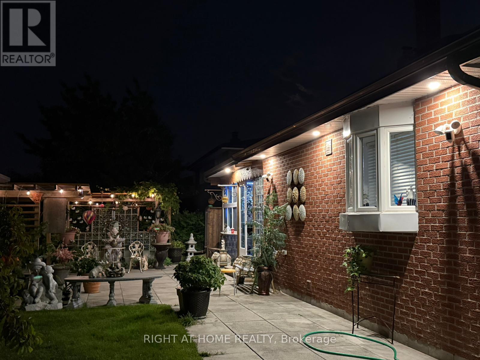 2555 Cynara Road, Mississauga, Ontario  L5B 2R5 - Photo 48 - W12333954