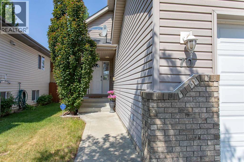 Property at 70 Drummond Avenue image 2