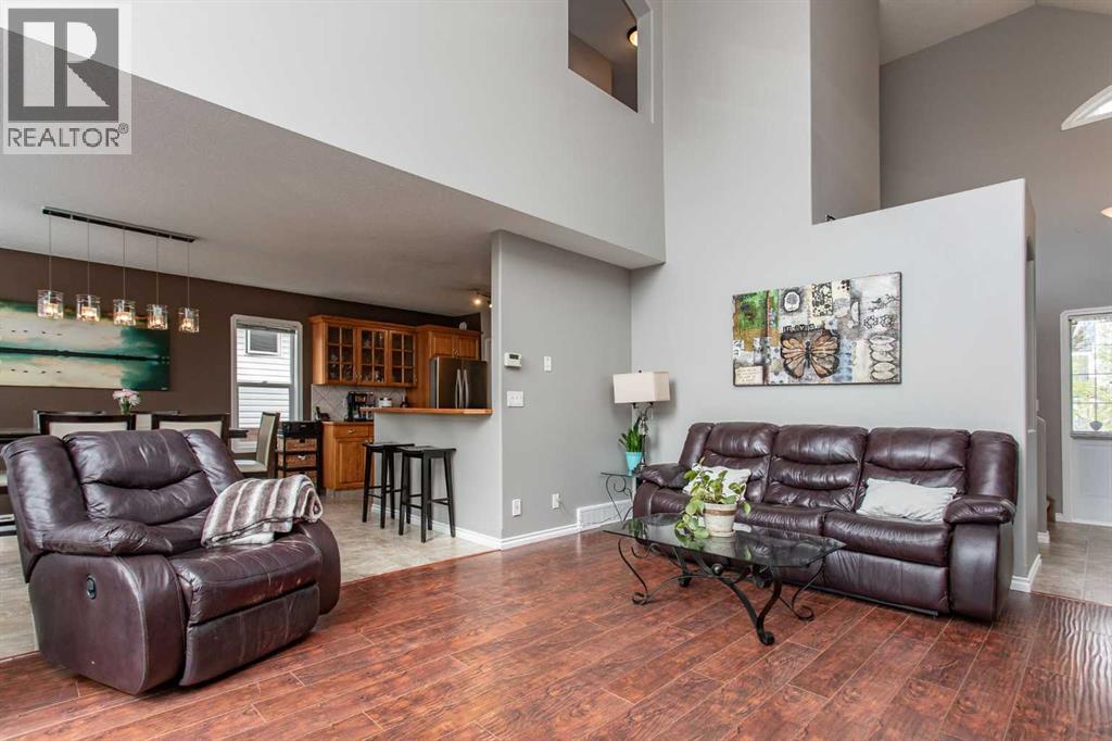 Property at 70 Drummond Avenue image 4