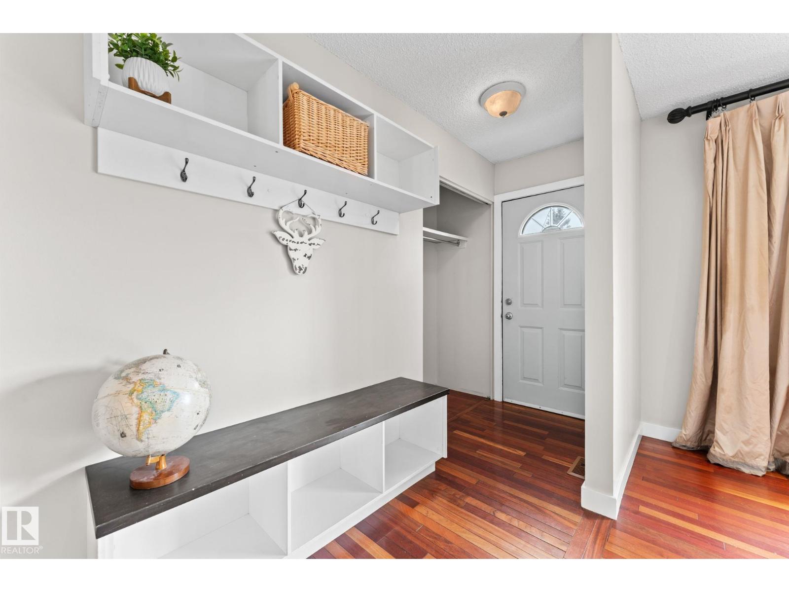 Property at 5313 59 ST image 2