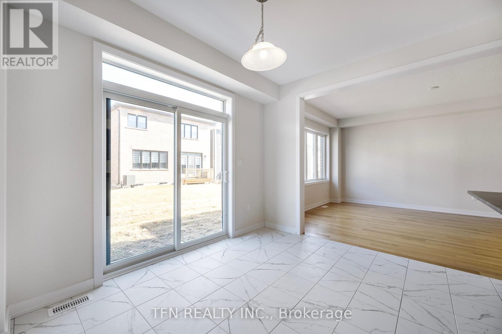 71 Wintergreen Crescent, Haldimand, Ontario  N3W 0H8 - Photo 26 - X12333959