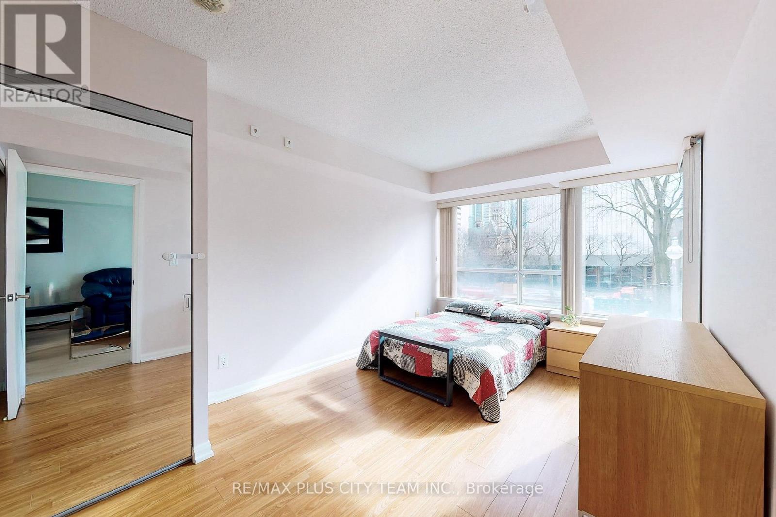 308 - 111 Elizabeth Street, Toronto, Ontario  M5G 1P7 - Photo 17 - C12334074
